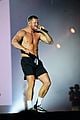 dan reynolds shirtless rock in rio 01