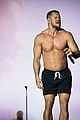 dan reynolds shirtless rock in rio 04
