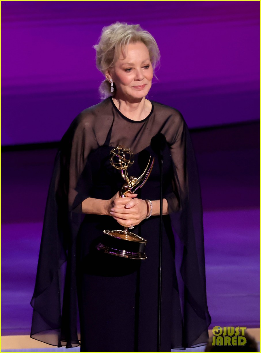 Jean Smart Wins Outstanding Lead Actress in Comedy Series for 'Hacks