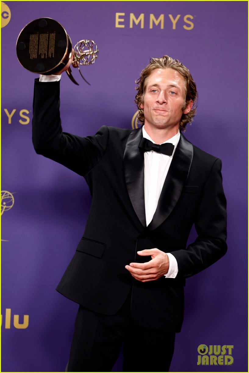Emmys Producers Explain Why Jeremy Allen White Was Bleeped Here's