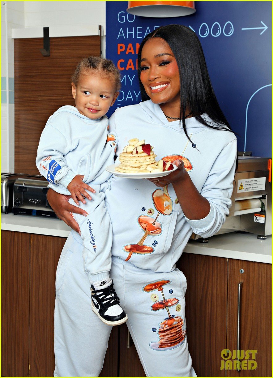 Keke Palmer & Son Leo Look So Cute in Matching Sweatsuits Celebrating(01)