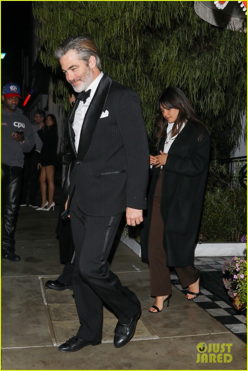 Chris Pine Still Going Strong with Mystery Girlfriend After More Than a ...