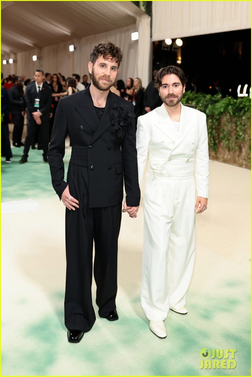 Ben Platt & Noah Galvin Are Married! Couple's StarStudded Wedding