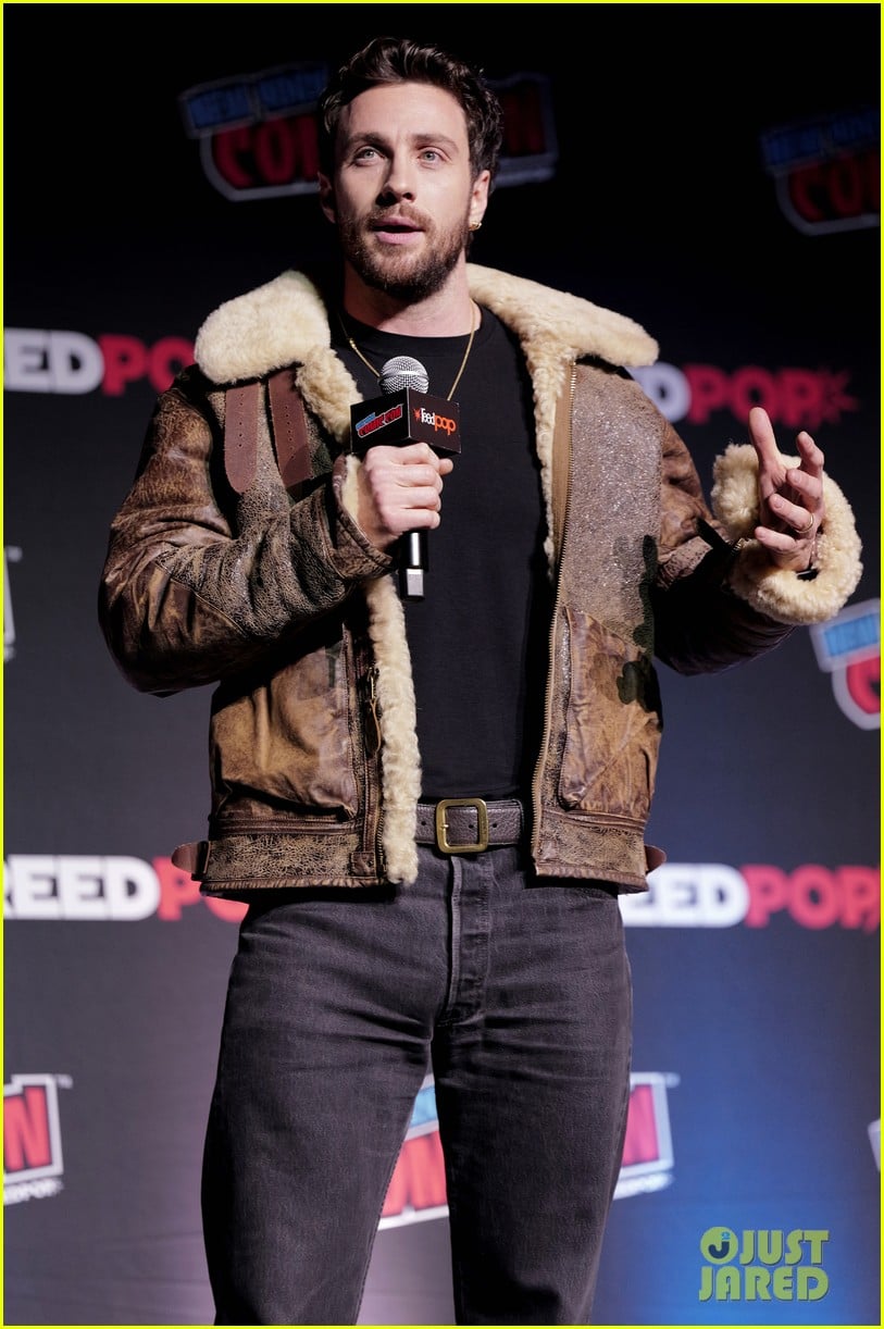 Aaron Taylor-Johnson's Ripped Abs On Display In New 'Kraven the Hunter'  Photos, Appears at NY Comic Con: Photo 5088827 | Aaron Taylor Johnson,  Kraven The Hunter, Movies, Russell Crowe Photos | Just, image size:813x1222
