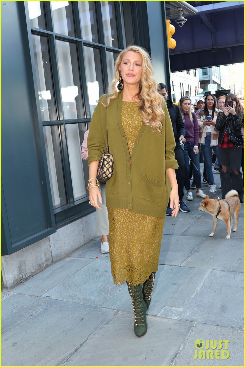 Blake Lively Steps Out for Betty BOOze Harvest Happy Hour Event in NYC