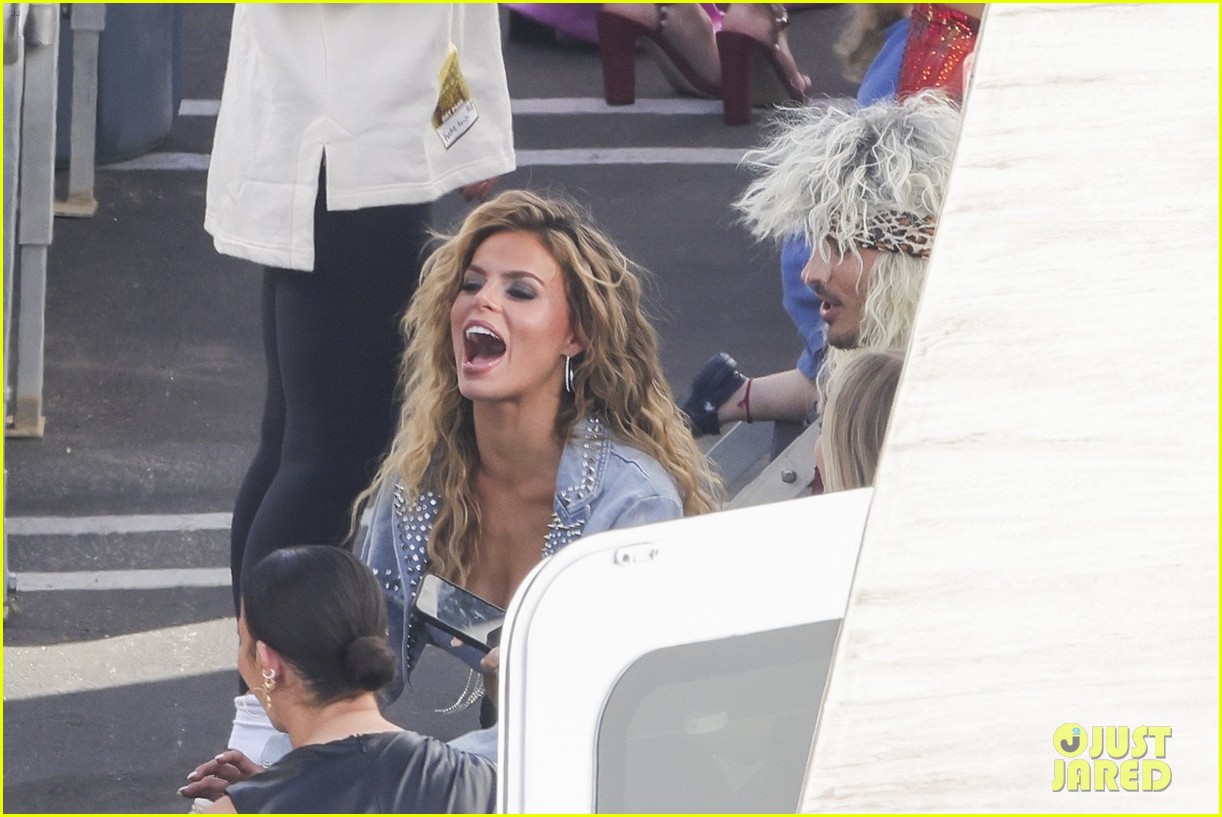 New Couple Brooks Nader Gleb Savchenko Spotting Kissing Flaunting