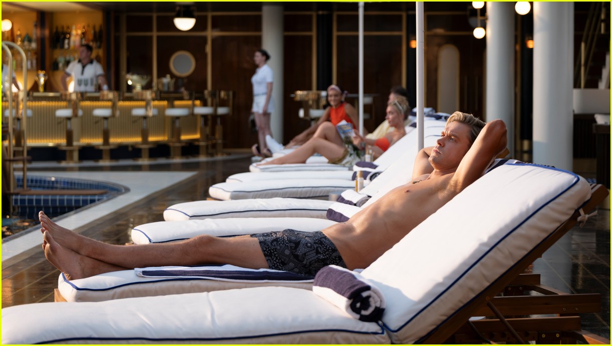 chord overstreet shirtless doctor odyssey 015082386