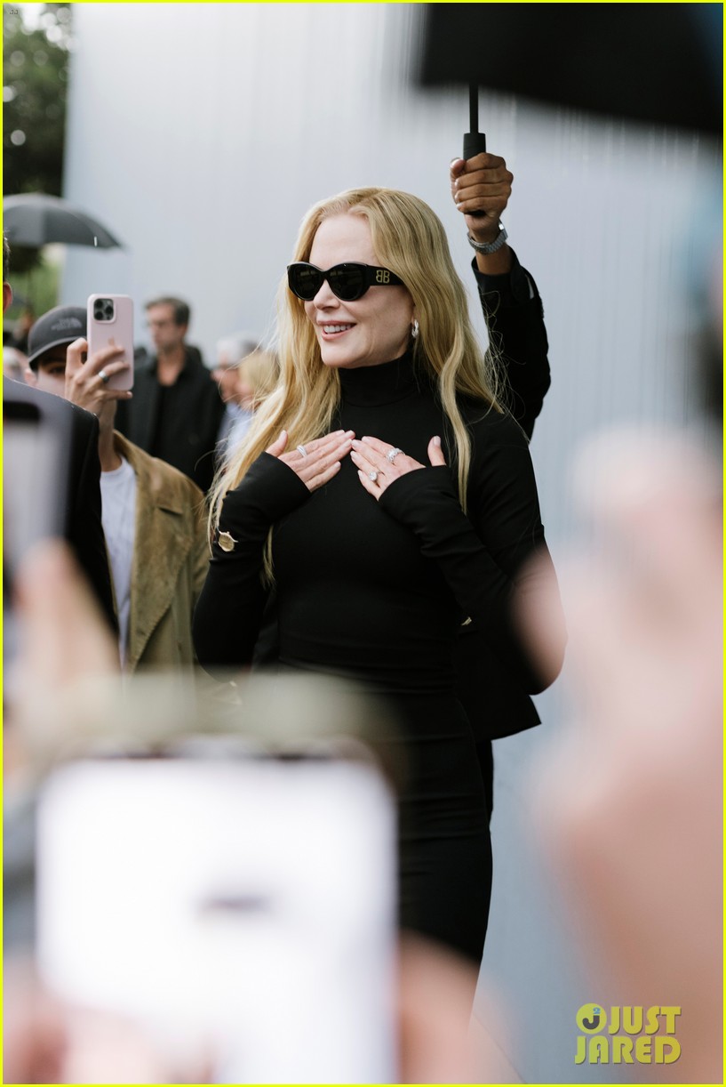 Nicole Kidman & Salma Hayek Insiders Explain What Really Happened in