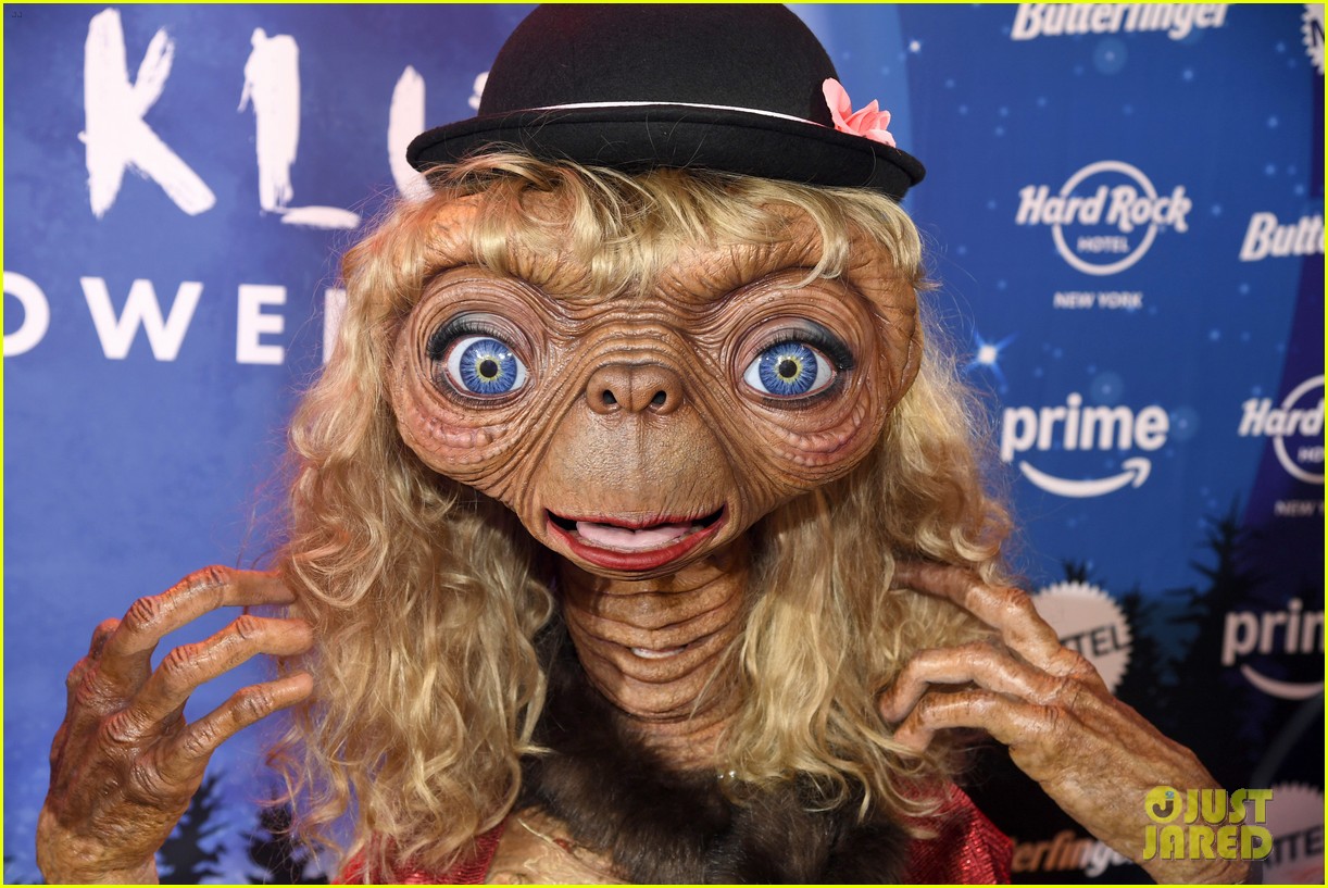 Heidi Klum & Husband Tom Kaulitz Both Dress Up as E.T. for Her