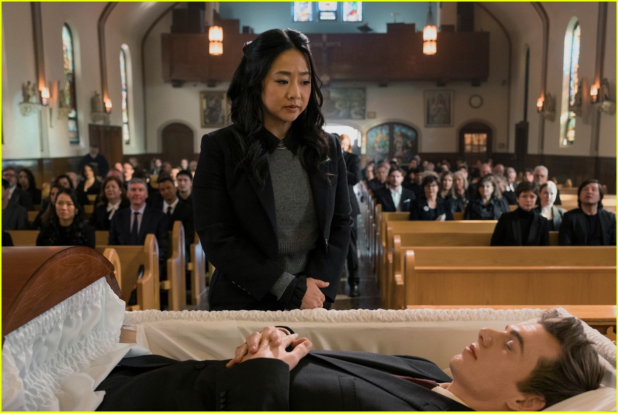 stephanie hsu past hookups are dying in laid teaser trailer 055090280