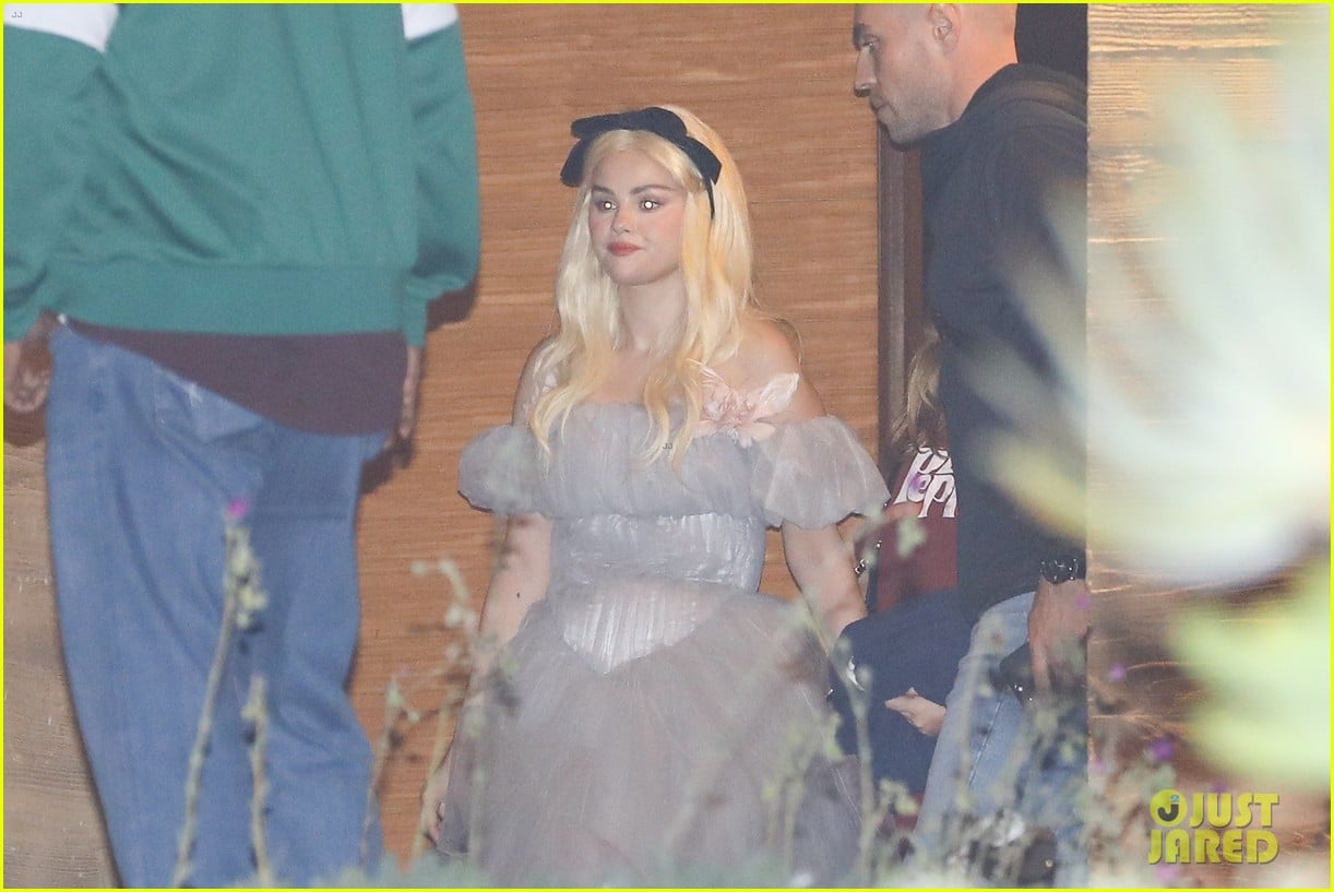 Selena Gomez & Benny Blanco Reveal Their First Couples Halloween