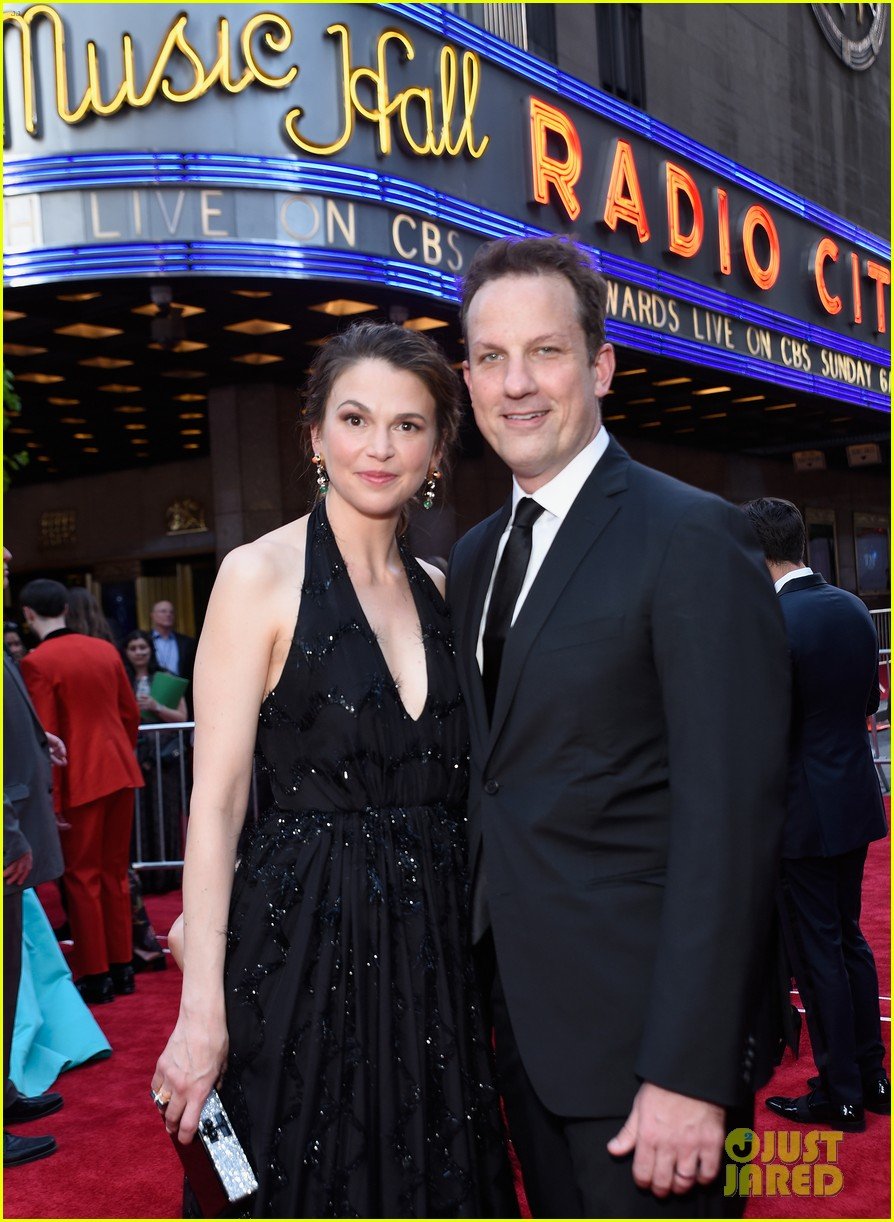 Broadway Star Sutton Foster Files for Divorce from Husband Ted Griffin