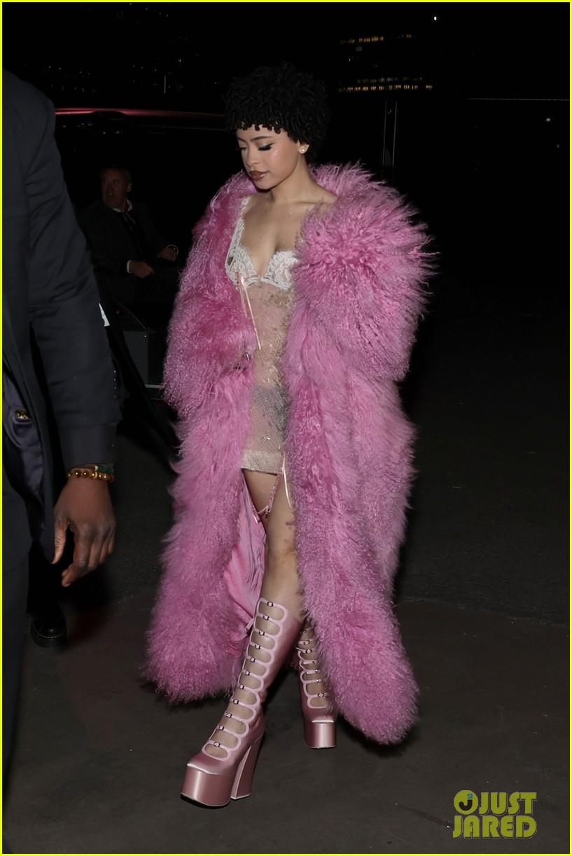 Phoebe Dynevor & Fiancé Cameron Fuller Make it Date Night at Victoria's