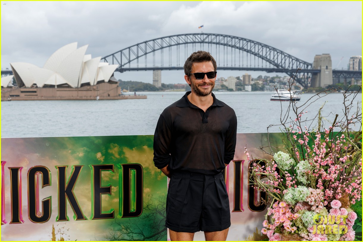 Jonathan Bailey Wears Sheer Shirt & Short Shorts to 'Wicked' Sydney(02)