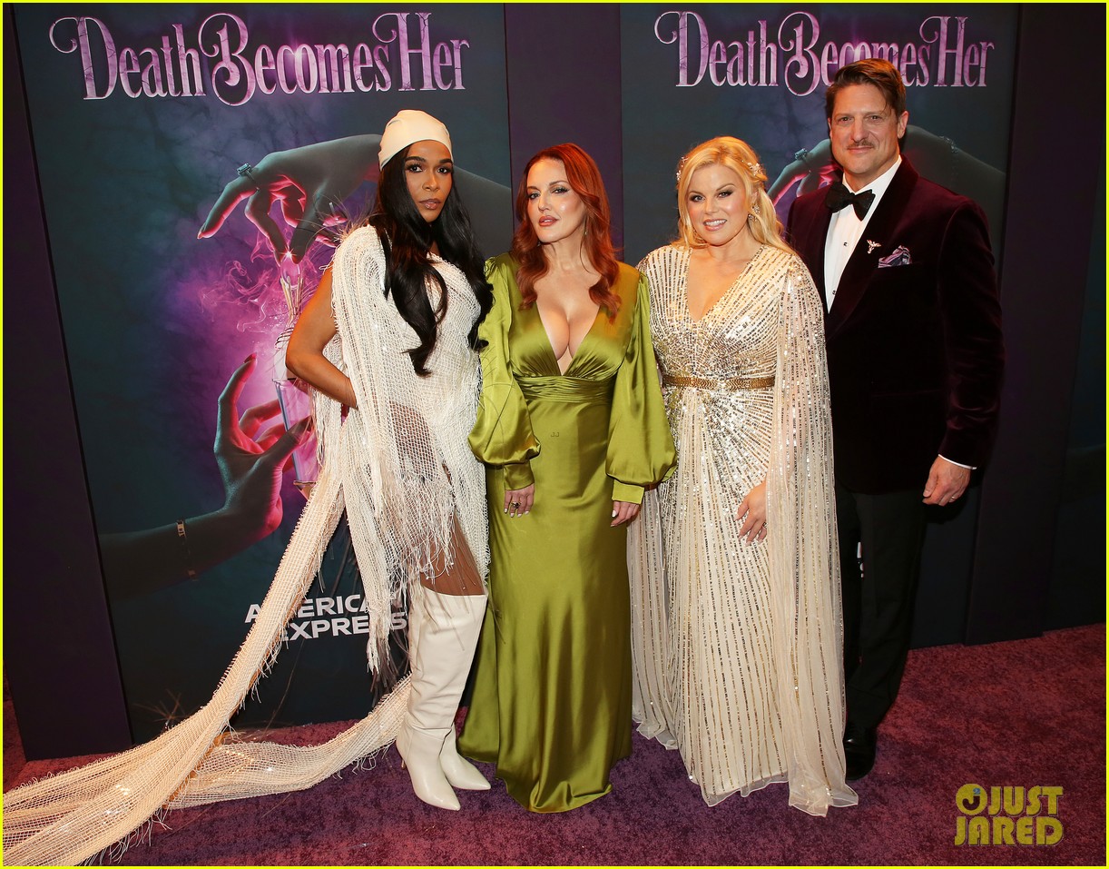 Meryl Streep Sends Flowers & Funny Note to Megan Hilty on 'Death