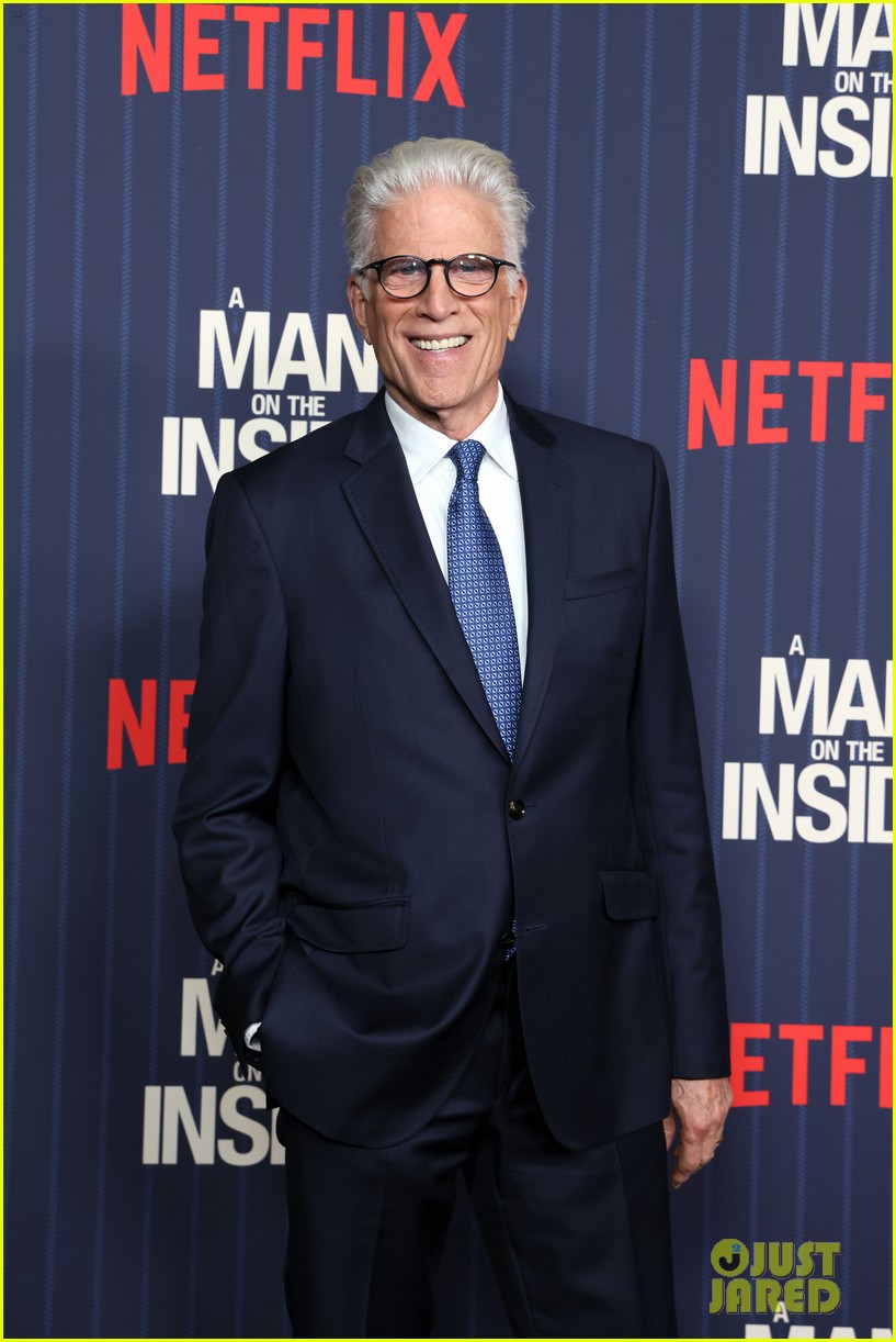 Ted Danson, Kristen Bell & D'Arcy Carden Have 'The Good Place' Reunion
