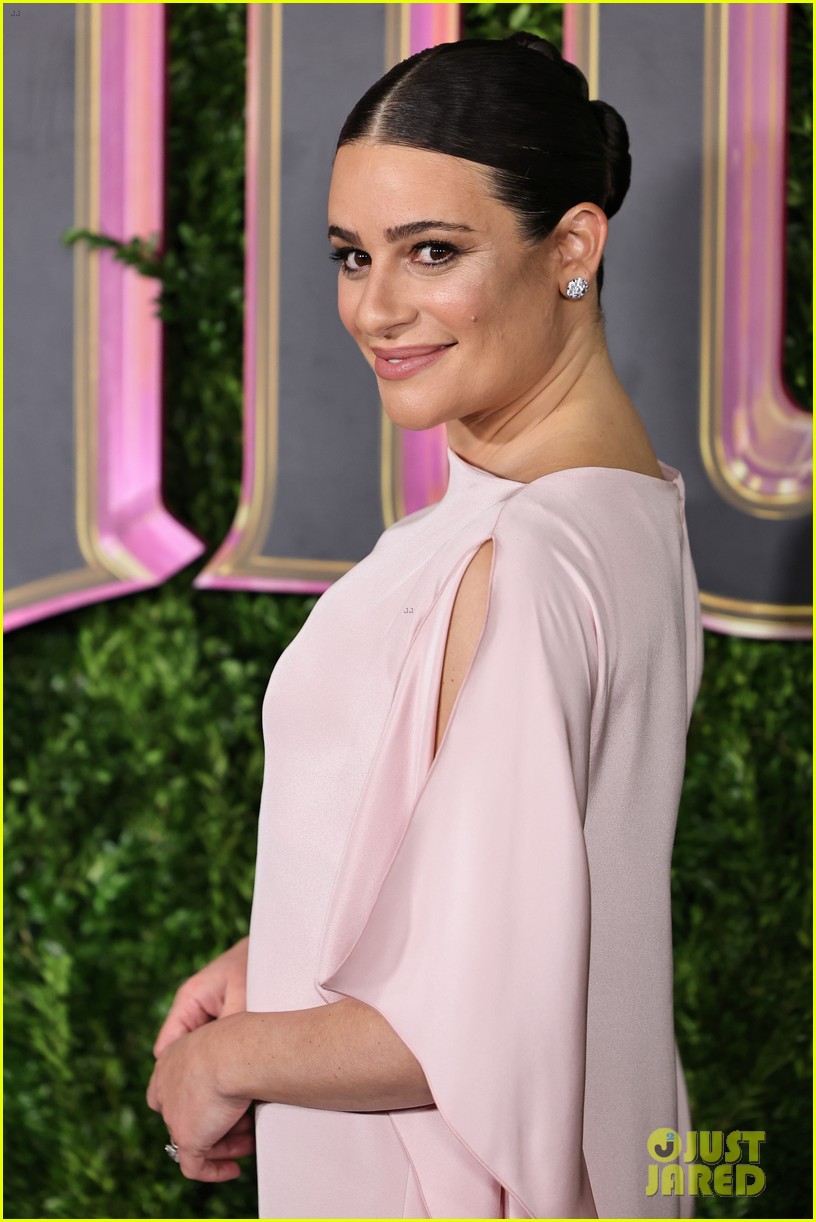Lea Michele Shares Her 'Wicked' Movie Review, Reunites with Glee's Alex(02)