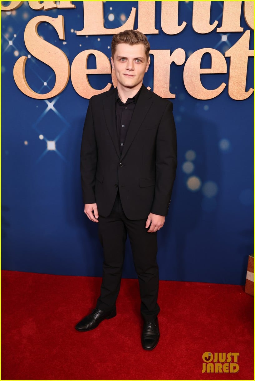 lindsay lohan kristin chenoweth our little secret premiere in nyc 125099480