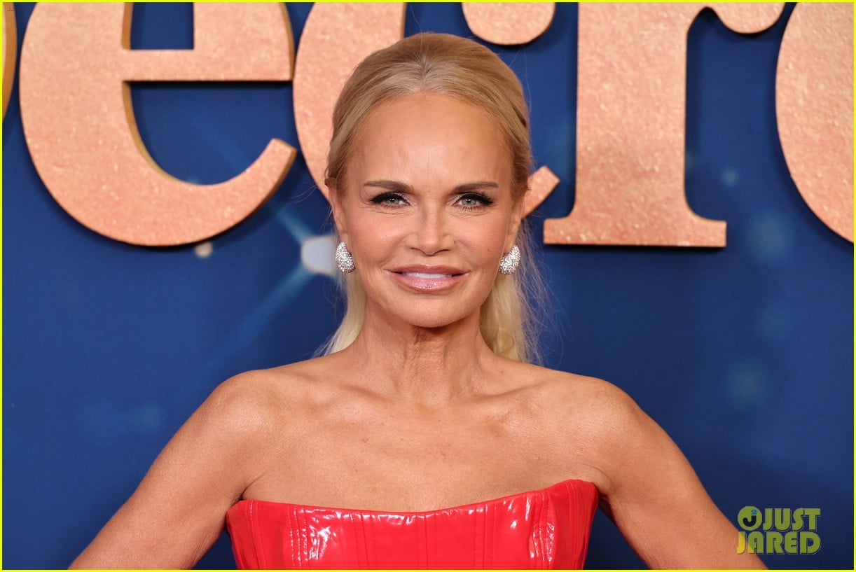 lindsay lohan kristin chenoweth our little secret premiere in nyc 275099495