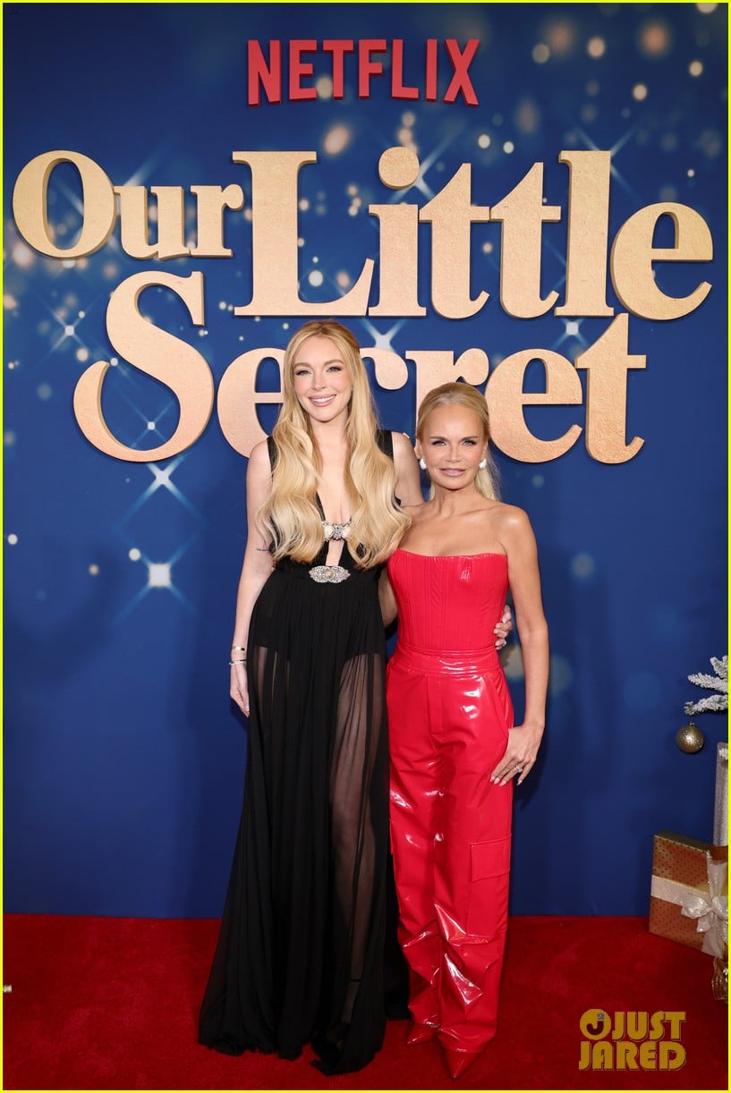 lindsay lohan kristin chenoweth our little secret premiere in nyc 435099511