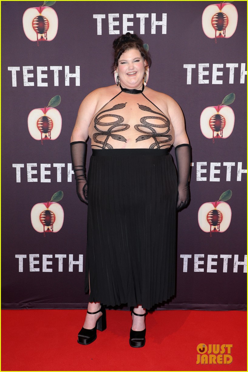 Marvel Star Lupita Nyong'o Dresses Up as XMen's Storm For 'Teeth' Off(02)