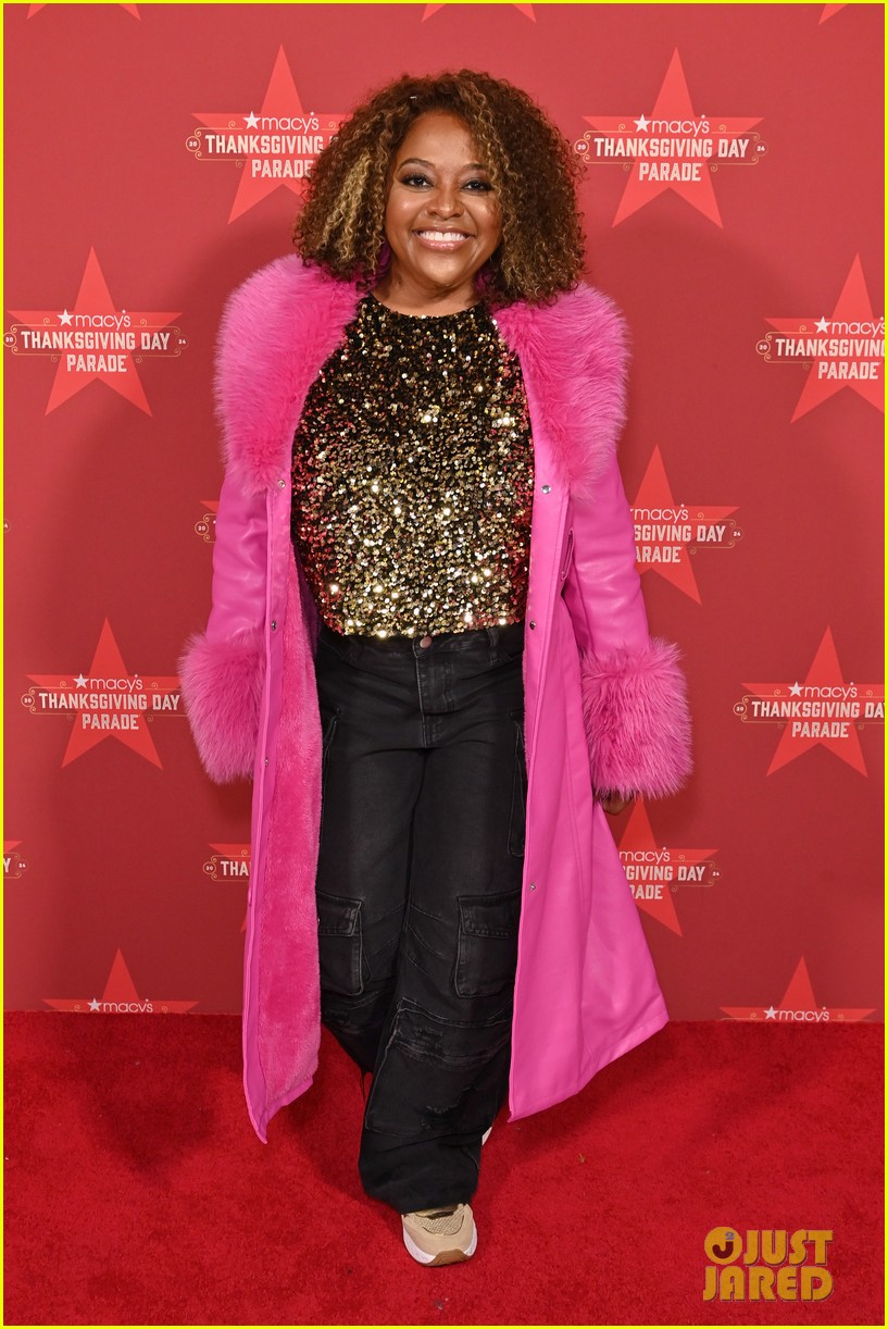 Jessica Chastain, Sherri Shepherd, Flavor Flav & More VIP Guests Attend