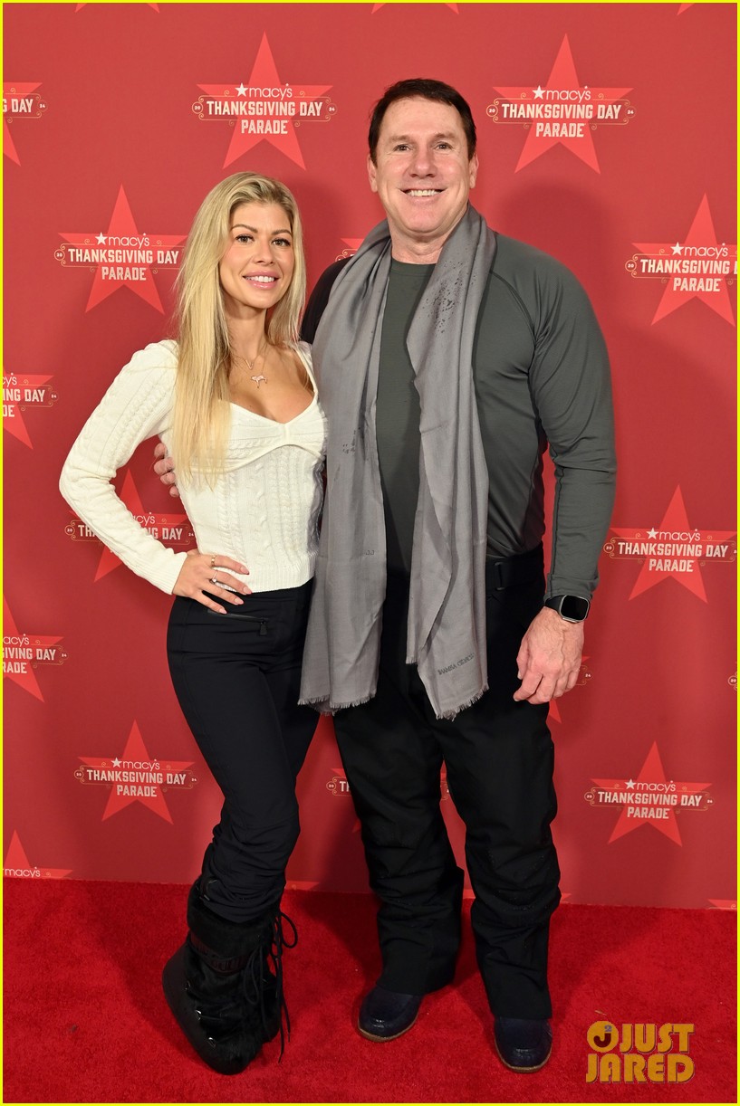 Jessica Chastain, Sherri Shepherd, Flavor Flav & More VIP Guests Attend