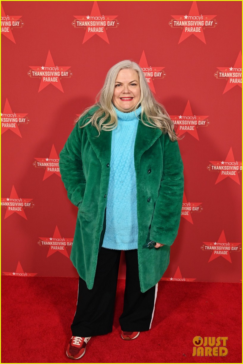 Jessica Chastain, Sherri Shepherd, Flavor Flav & More VIP Guests Attend