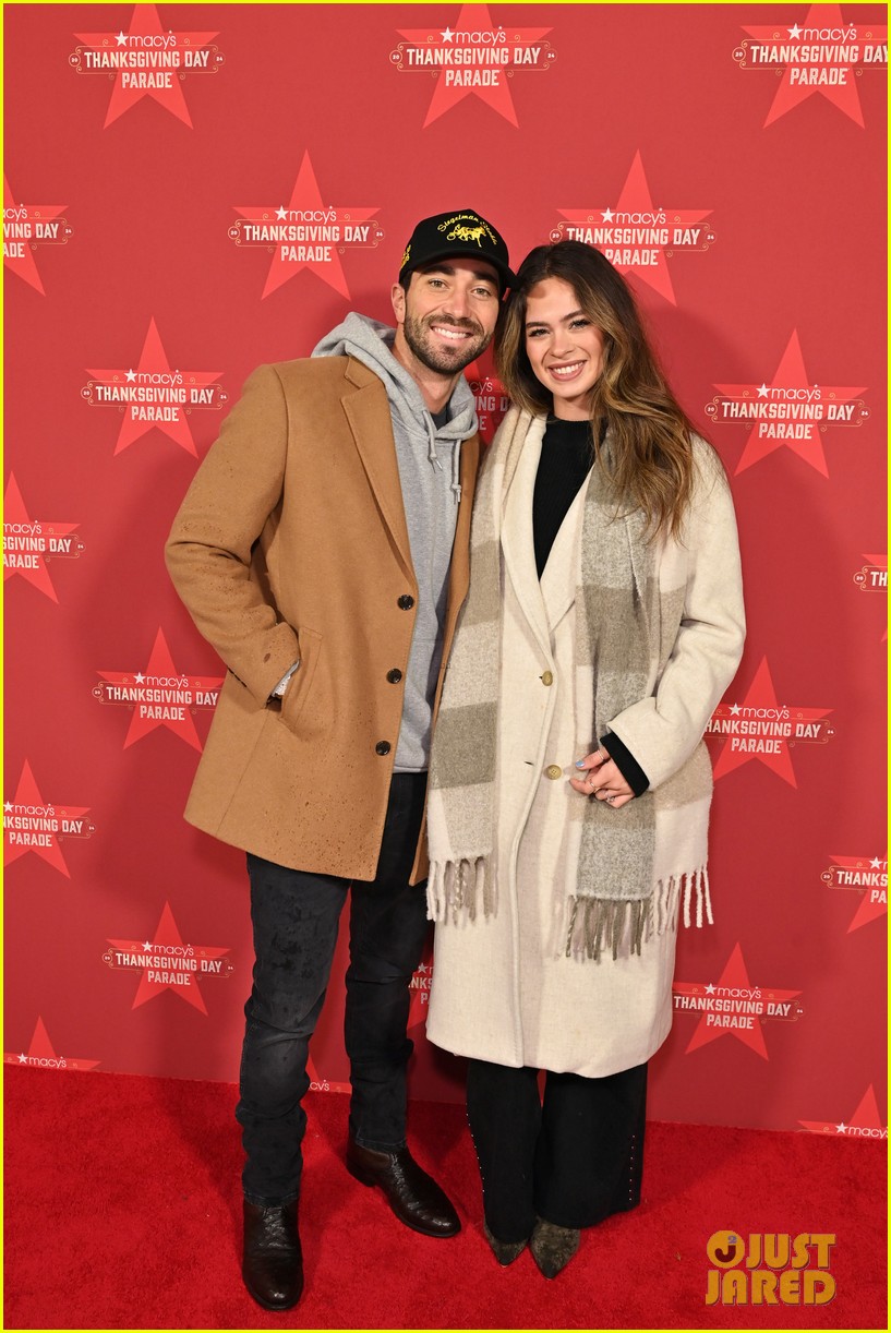 Jessica Chastain, Sherri Shepherd, Flavor Flav & More VIP Guests Attend