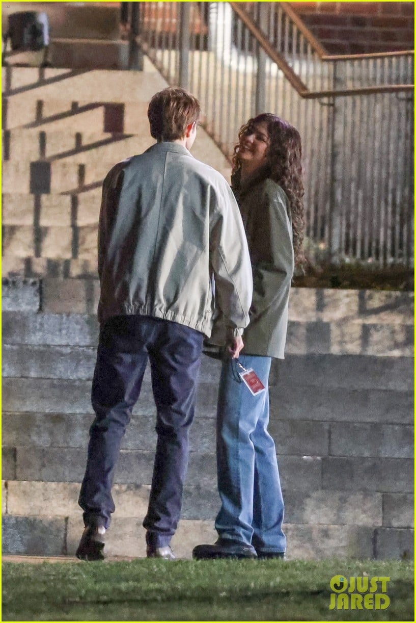 Mesmerizing Why Zendaya And Robert Pattinson's New Movie Already Has Fans Swooning Abstract Nature Mesmerizing Why Zendaya And Robert Pattinson's New Movie Already Has Fans Swooning Abstract Nature