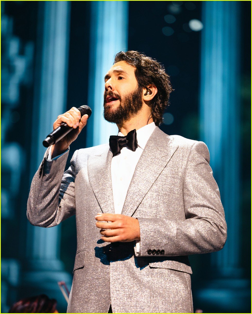 Photo andrea bocelli christmas special cbs 2024 16 Photo 5109846