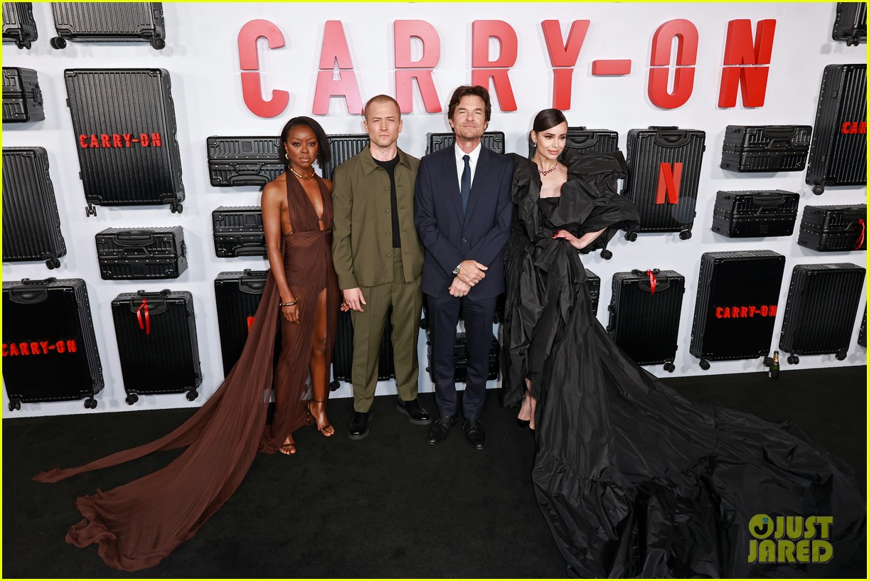 taron egerton carry on premiere in la 035104258
