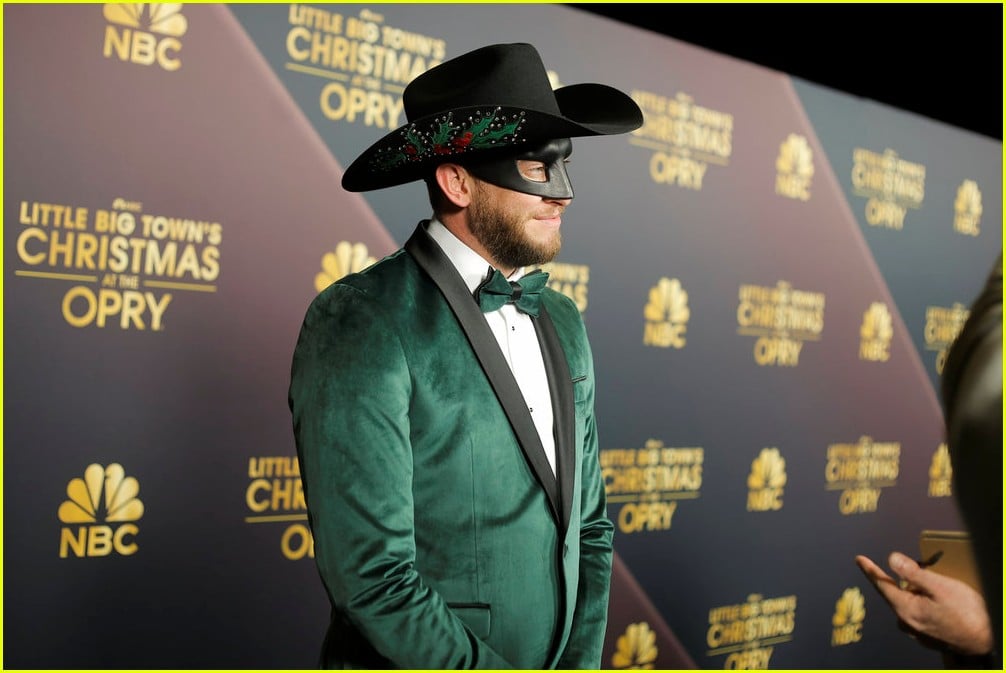 Photo little big town christmas nbc 024 102 Photo 5107784 Just Jared Entertainment News