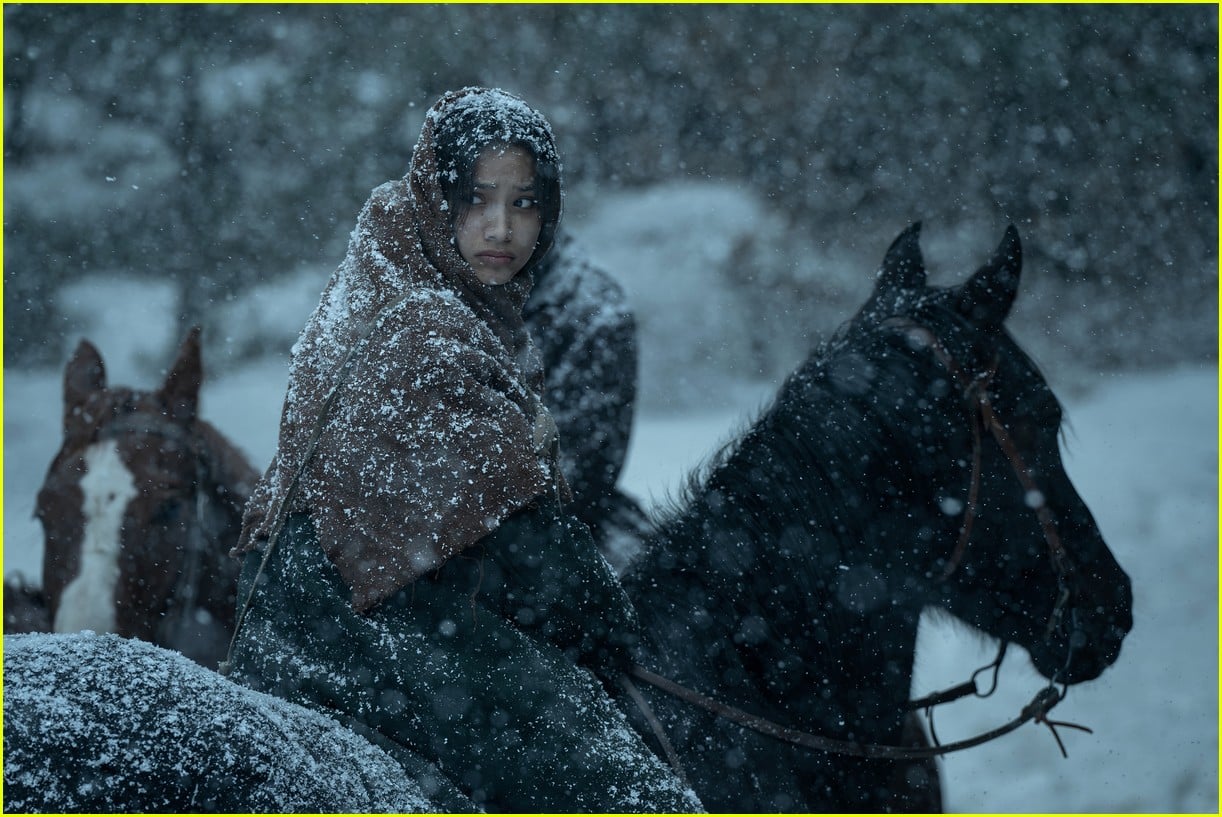 taylor kitsch betty gilpin star in american primeval trailer 035104938