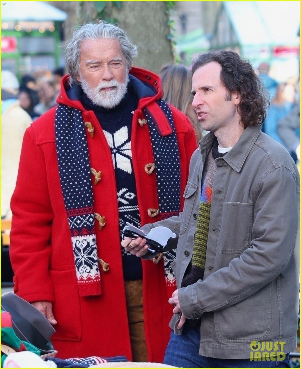 Arnold Schwarzenegger & Alan Ritchson Film LateNight Scenes for Holiday Movie 
