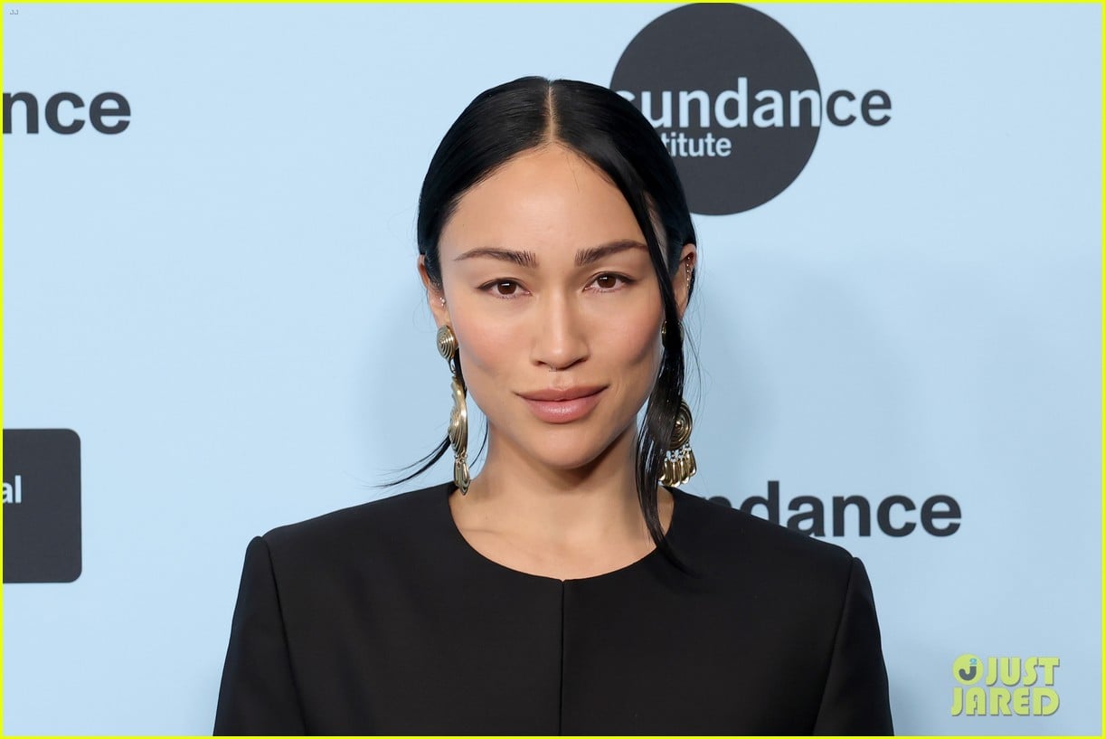 ayo edebiri opus premiere at sundance 235118724