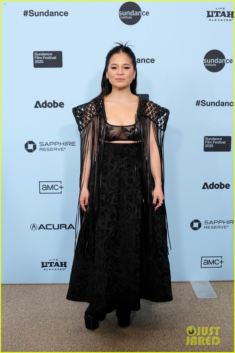 bowen yang kelly marie tran wedding banquet premiere 055118567