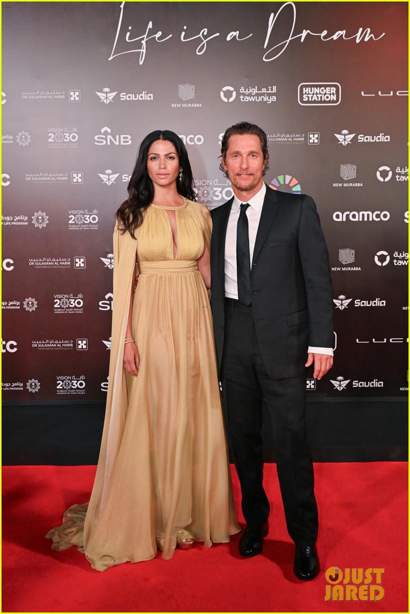 Matthew McConaughey & Wife Camila Couple Up for Anthony Hopkins' 'Life