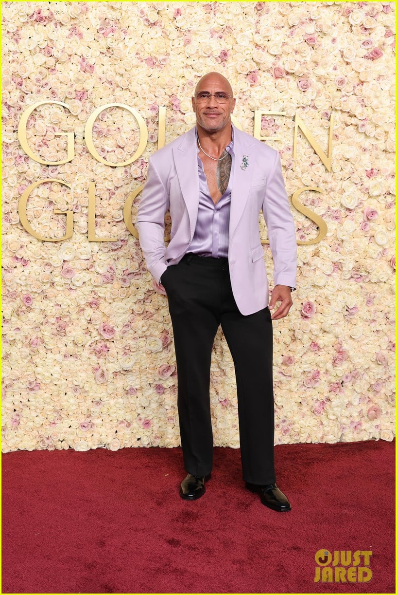 'Moana 2' Stars Auli'i Cravalho & Dwayne Johnson Rep Disney Movie at