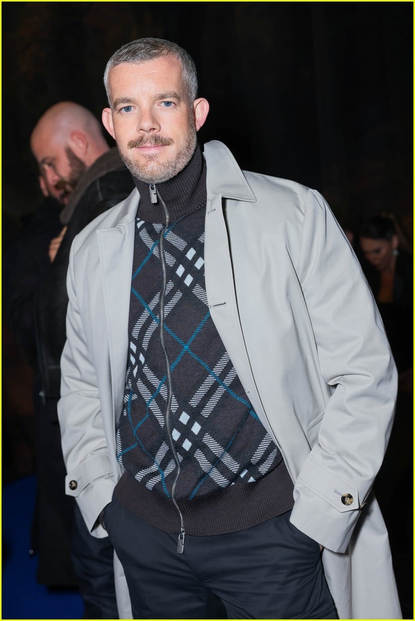 Nicholas Hoult, Orlando Bloom, 'Stranger Things' Stars, & More Attend