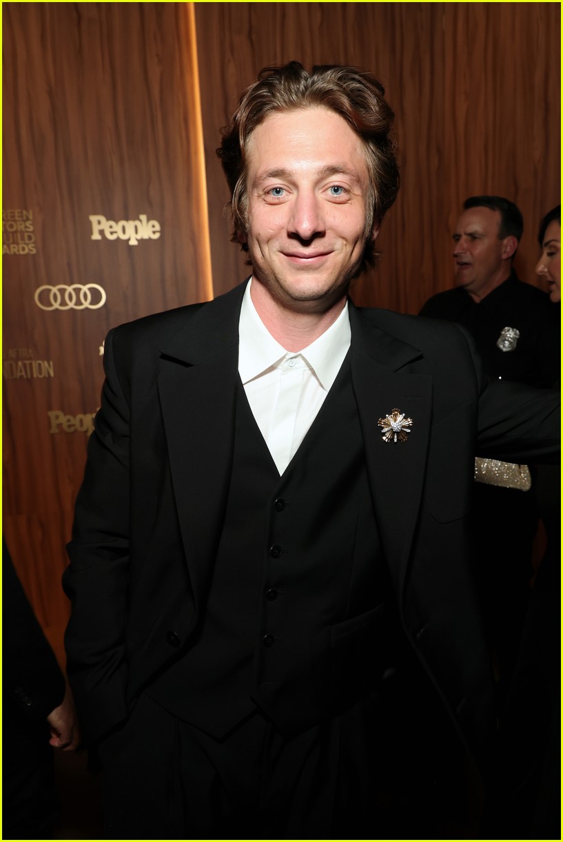 Inside SAG Awards 2025 After Party See Photos of the Stars Mingling(02)