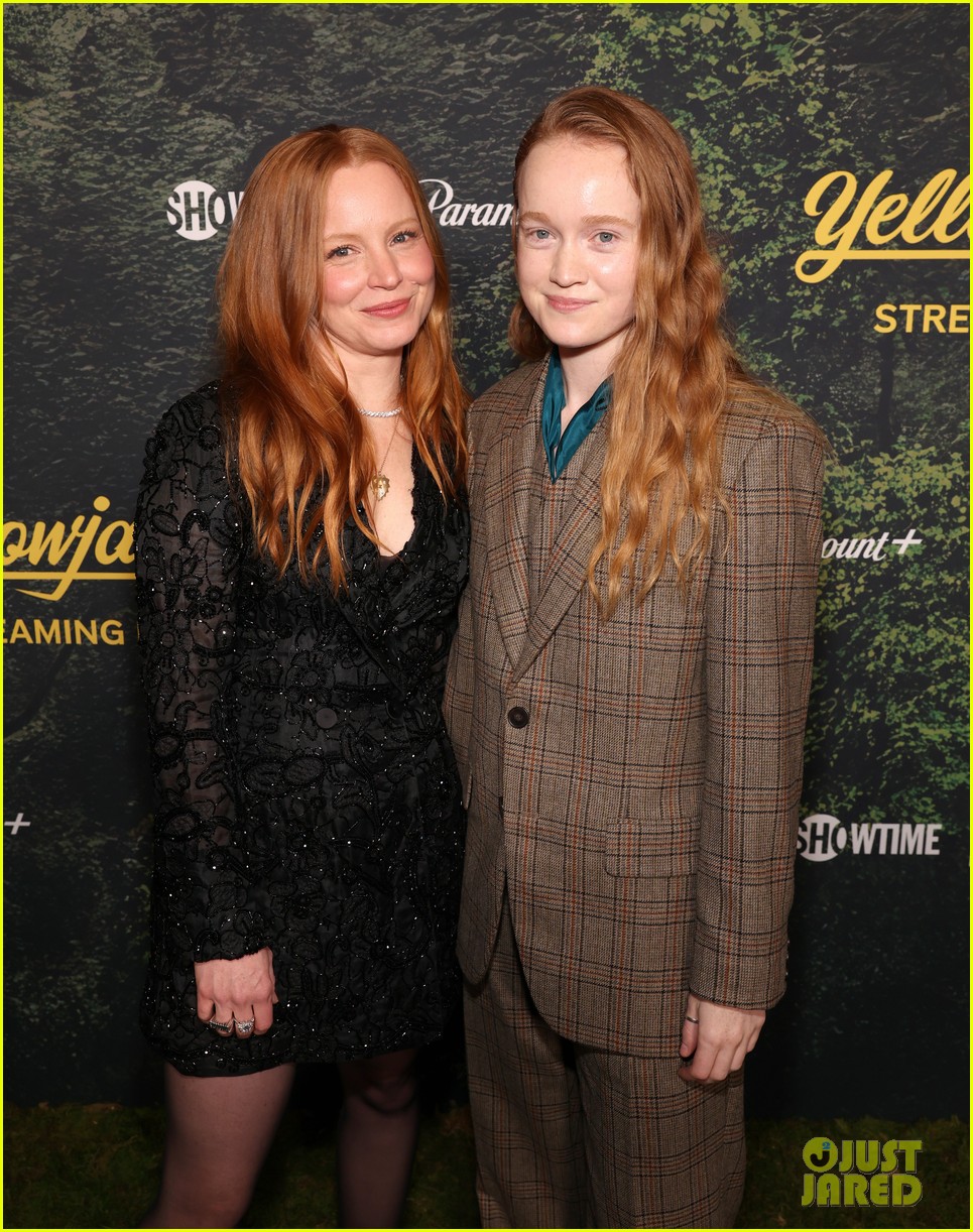 Melanie Lynskey, Christina Ricci, Elijah Wood, & More Attend ...