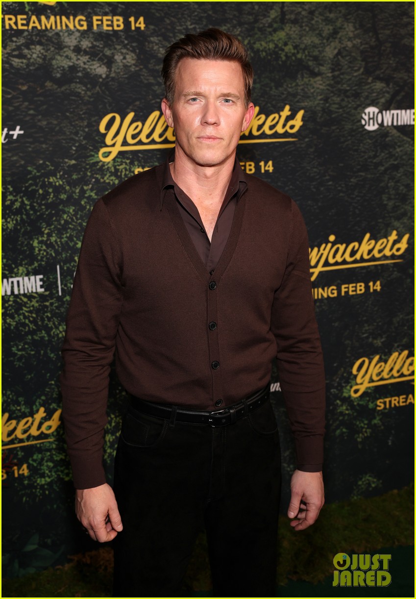 Melanie Lynskey, Christina Ricci, Elijah Wood, & More Attend ...