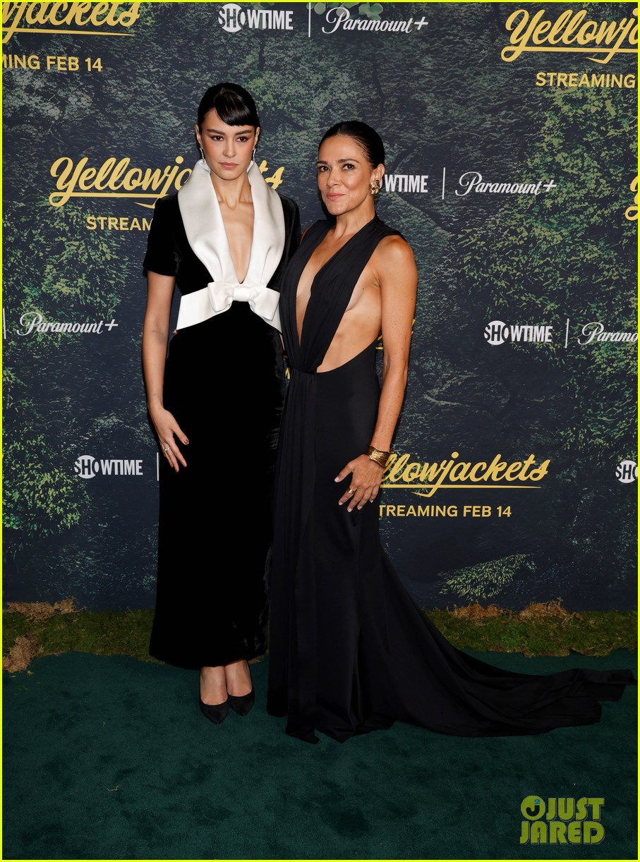 Melanie Lynskey, Christina Ricci, Elijah Wood, & More Attend ...