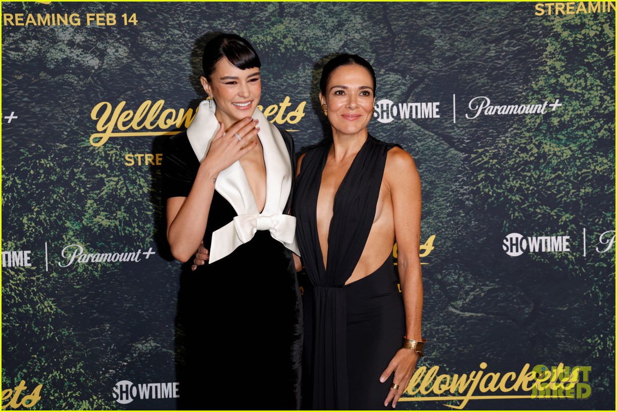 Melanie Lynskey, Christina Ricci, Elijah Wood, & More Attend ...