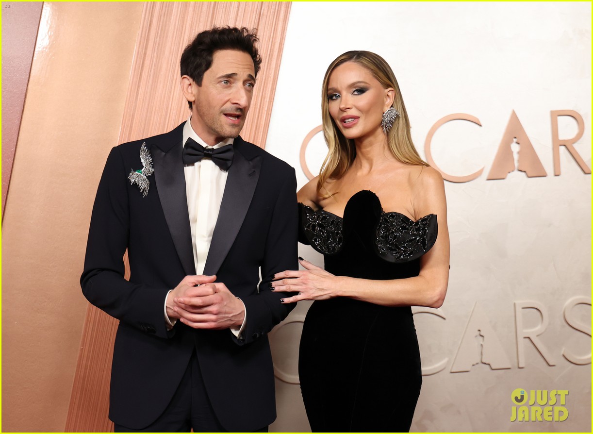 Adrien Brody Gets Support from Girlfriend Chapman & His
