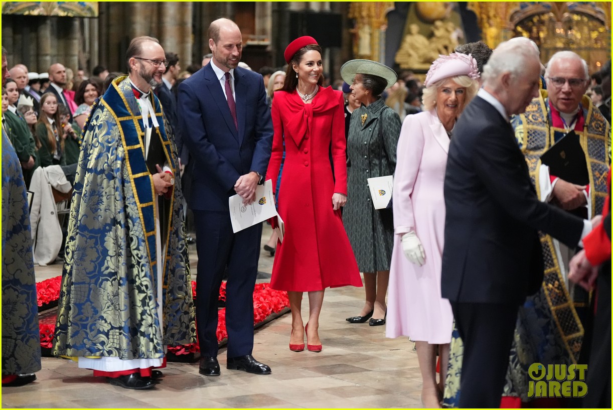 Prince William & Kate Middleton Join More Royal Family Members at