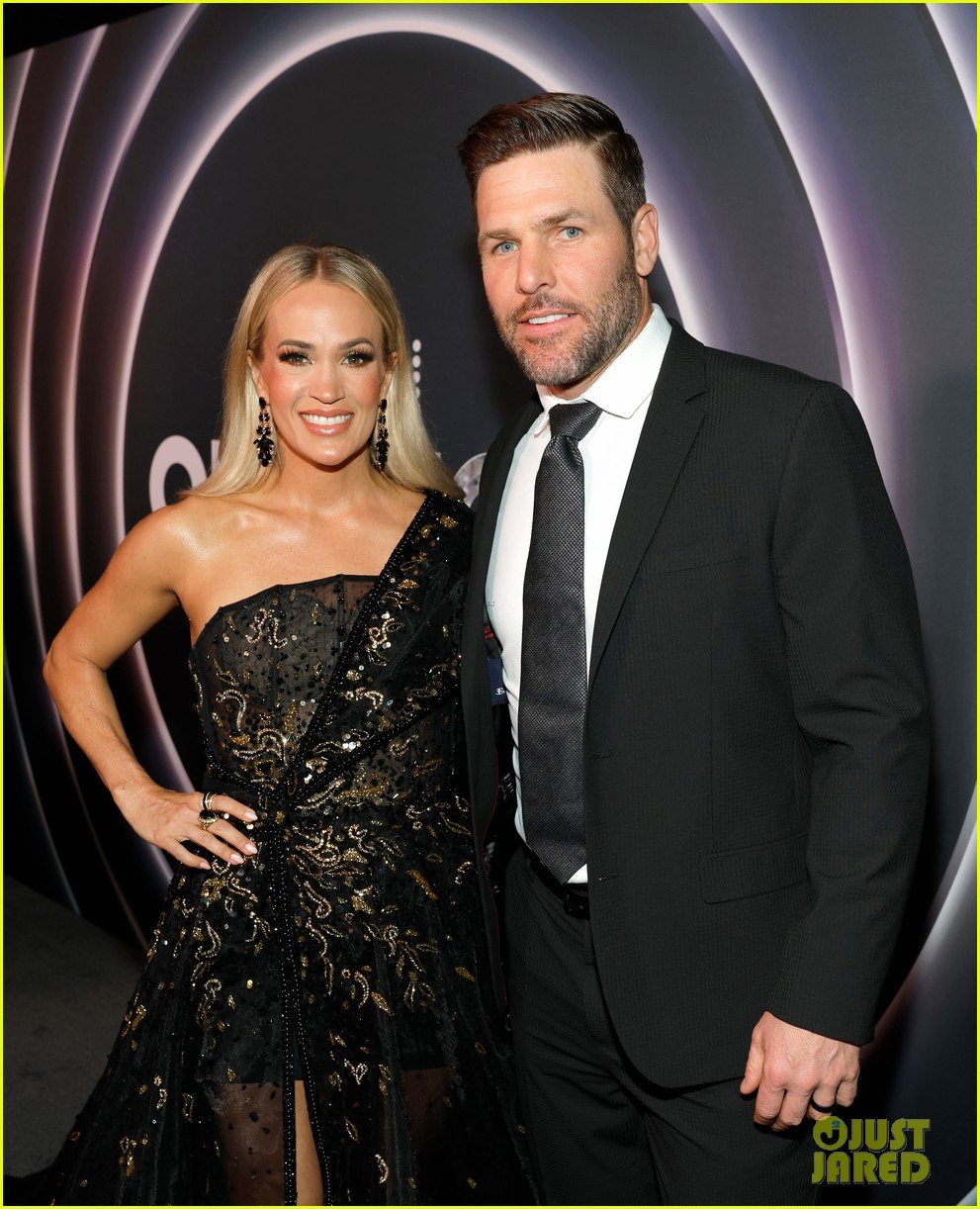 Carrie Underwood Joins Blake Shelton, Gwen Stefani, & More at Opry 100