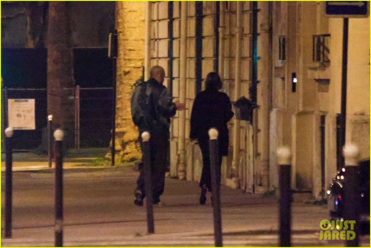 Photo: natalie portman tanguy destable pfw 18 | Photo 5135949 | Just ...