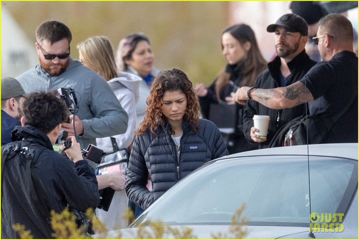 'Euphoria' Season 3 Set Photos - Zendaya Films Solo Scenes for Hit